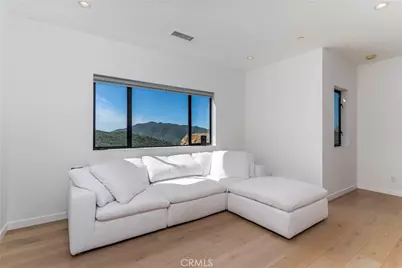717 Latigo Canyon Road, Malibu, CA 90265 - Photo 15