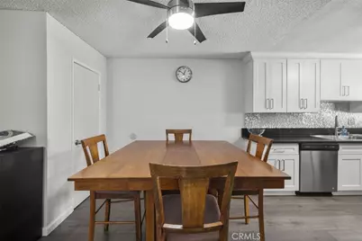 18555 Collins Street #C18, Tarzana, CA 91356 - Photo 7