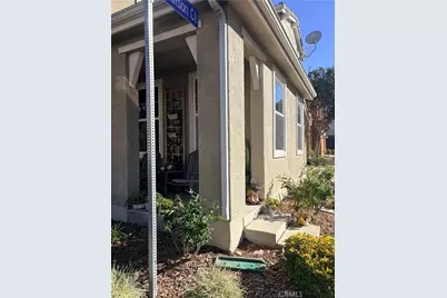 26014 Zaddison Court, Newhall, CA 91350 - Photo 3