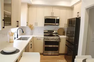 5145 Yarmouth, Encino, CA 91316 - Photo 3