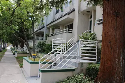5145 Yarmouth #19, Encino, CA 91316 - Photo 1