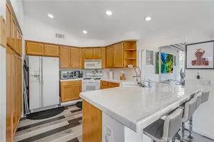 29484 Mariners, Lake Elsinore, CA 92530 - Photo 11