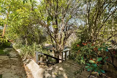 5105 Tendilla, Woodland Hills, CA 91364 - Photo 27