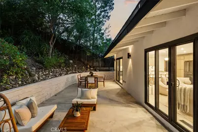 5105 Tendilla, Woodland Hills, CA 91364 - Photo 31