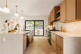 5105 Tendilla, Woodland Hills, CA 91364 - Photo 5