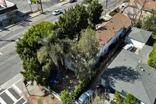 11667 Burbank, North Hollywood, CA 91601 - Photo 35