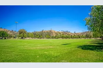 20810 Cedarfalls, Saugus, CA 91350 - Photo 15