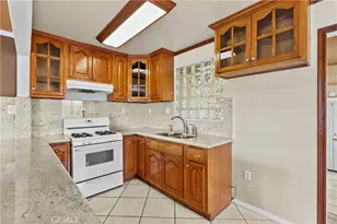 11288 Telfair Ave, San Fernando, CA 91340 - Photo 17
