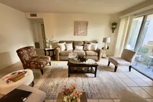 19400 Wyandotte, Reseda, CA 91335 - Photo 5