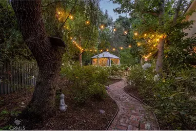 5985 Vista De La Luz, Woodland Hills, CA 91367 - Photo 39