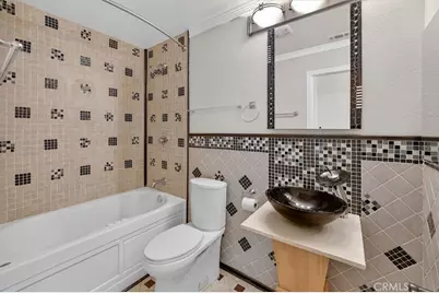 19921 Avenue Of The Oaks, Newhall, CA 91321 - Photo 25