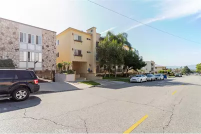 626 E Orange Grove Avenue #204, Burbank, CA 91501 - Photo 31