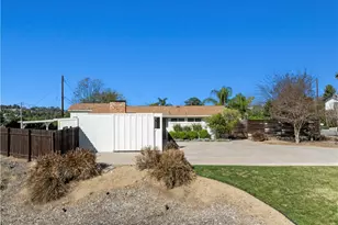 22510 Decoro Dr, Saugus, CA 91350 - Photo 3