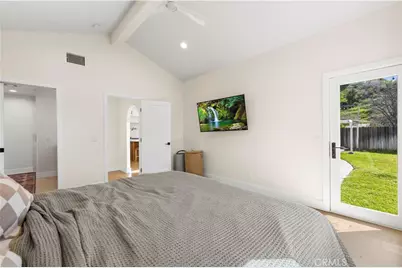 22510 Decoro Drive, Saugus, CA 91350 - Photo 27