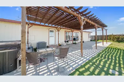 7843 W Avenue F, Lancaster, CA 93536 - Photo 33