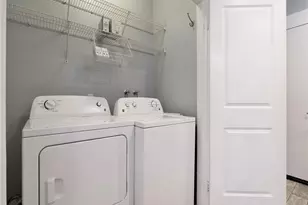 24507 Town Center, Valencia, CA 91355 - Photo 19