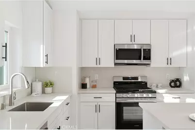 2140 N Rose Street, Burbank, CA 91505 - Photo 51