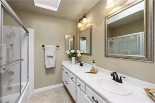 26070 Sombras Ct, Valencia, CA 91355 - Photo 31