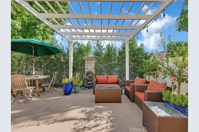 27626 Iris Place, Castaic, CA 91384 - Photo 9