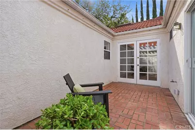 26352 Ivrea, Valencia, CA 91355 - Photo 23