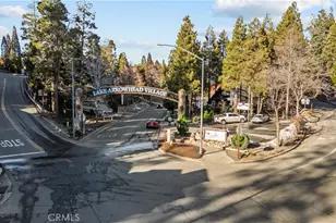 30901 Live Oak Dr, Running Springs, CA 92382 - Photo 35