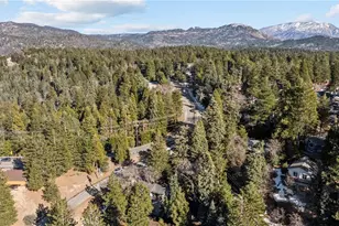 30901 Live Oak Dr, Running Springs, CA 92382 - Photo 33