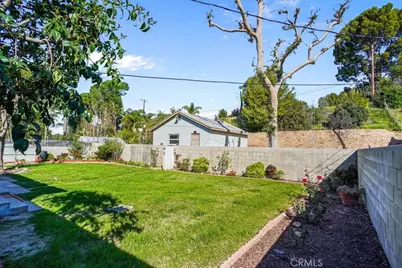 22573 Arriba Drive, Saugus, CA 91350 - Photo 21