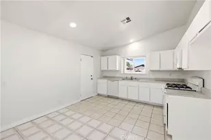 2906 Casamia, Palmdale, CA 93550 - Photo 17