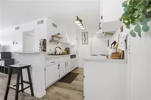 23515 Lyons, Valencia, CA 91355 - Photo 7