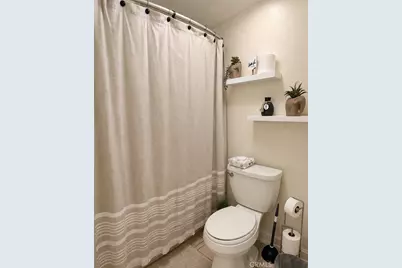 2410 N Justin, Simi Valley, CA 93065 - Photo 21