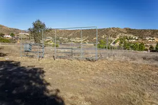 35444 Astley Rd, Acton, CA 93510 - Photo 29