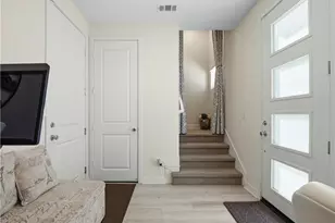 27013 Hummingbird Ln, Valencia, CA 91381 - Photo 29