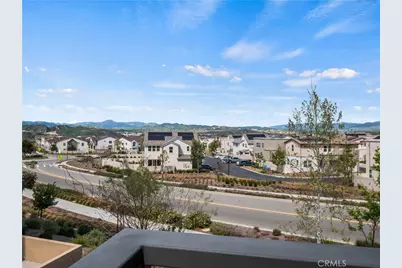 27013 Hummingbird Lane, Valencia, CA 91381 - Photo 15