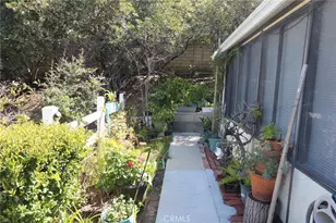 19208 Ave Of The Oaks, Newhall, CA 91321 - Photo 15