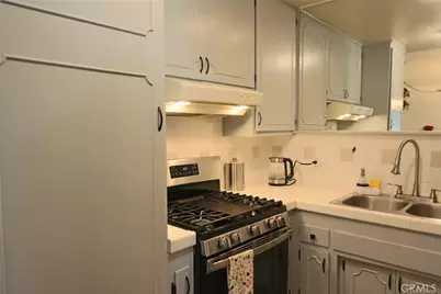 19208 Avenue Of The Oaks #J, Newhall, CA 91321 - Photo 27