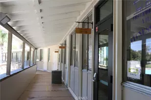 19208 Ave Of The Oaks, Newhall, CA 91321 - Photo 61