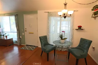 19208 Avenue Of The Oaks #J, Newhall, CA 91321 - Photo 3