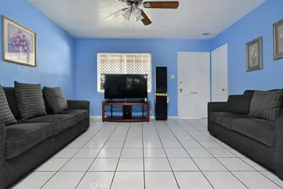 8832 Murietta Avenue, Panorama City, CA 91402 - Photo 9