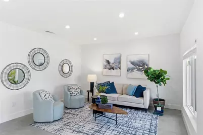 1364 S Ridgeley, Los Angeles, CA 90019 - Photo 3