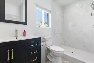 1364 S Ridgeley, Los Angeles, CA 90019 - Photo 21