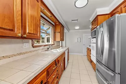 23032 Mobile, West Hills, CA 91307 - Photo 3