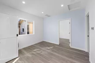 23032 Mobile, West Hills, CA 91307 - Photo 15