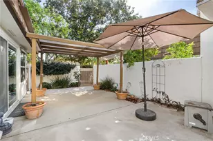 22158 James Alan Cir, Chatsworth, CA 91311 - Photo 5