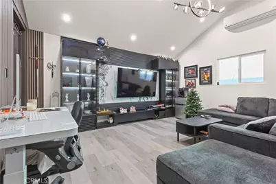 2240 N Parish, Burbank, CA 91504 - Photo 7
