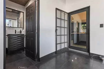 2240 N Parish, Burbank, CA 91504 - Photo 37