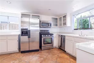 9155 Noble, North Hills, CA 91343 - Photo 23
