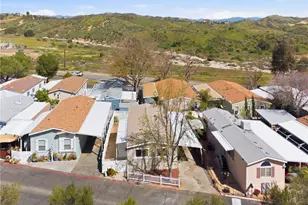 30000 Hasley Canyon, Castaic, CA 91384 - Photo 33