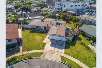 1049 N Macneil, San Fernando, CA 91340 - Photo 23