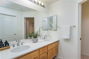 27006 Karns Ct, Canyon Country, CA 91387 - Photo 11