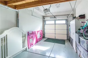 27006 Karns Ct, Canyon Country, CA 91387 - Photo 17